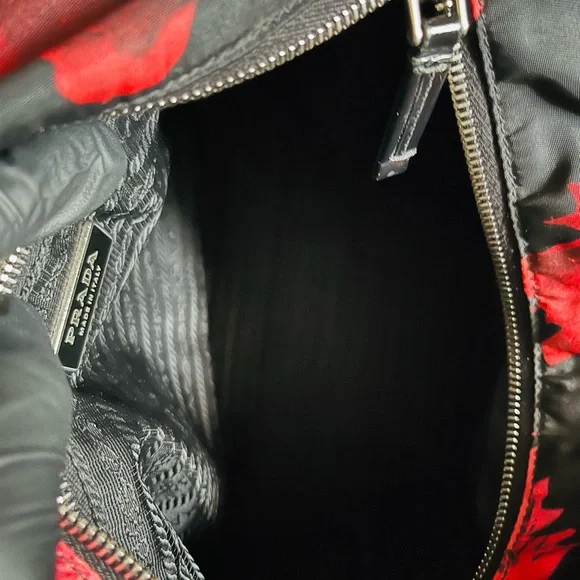 #031 Prada Black and Red Floral bag with adjustable strap - Picture 5 of 8